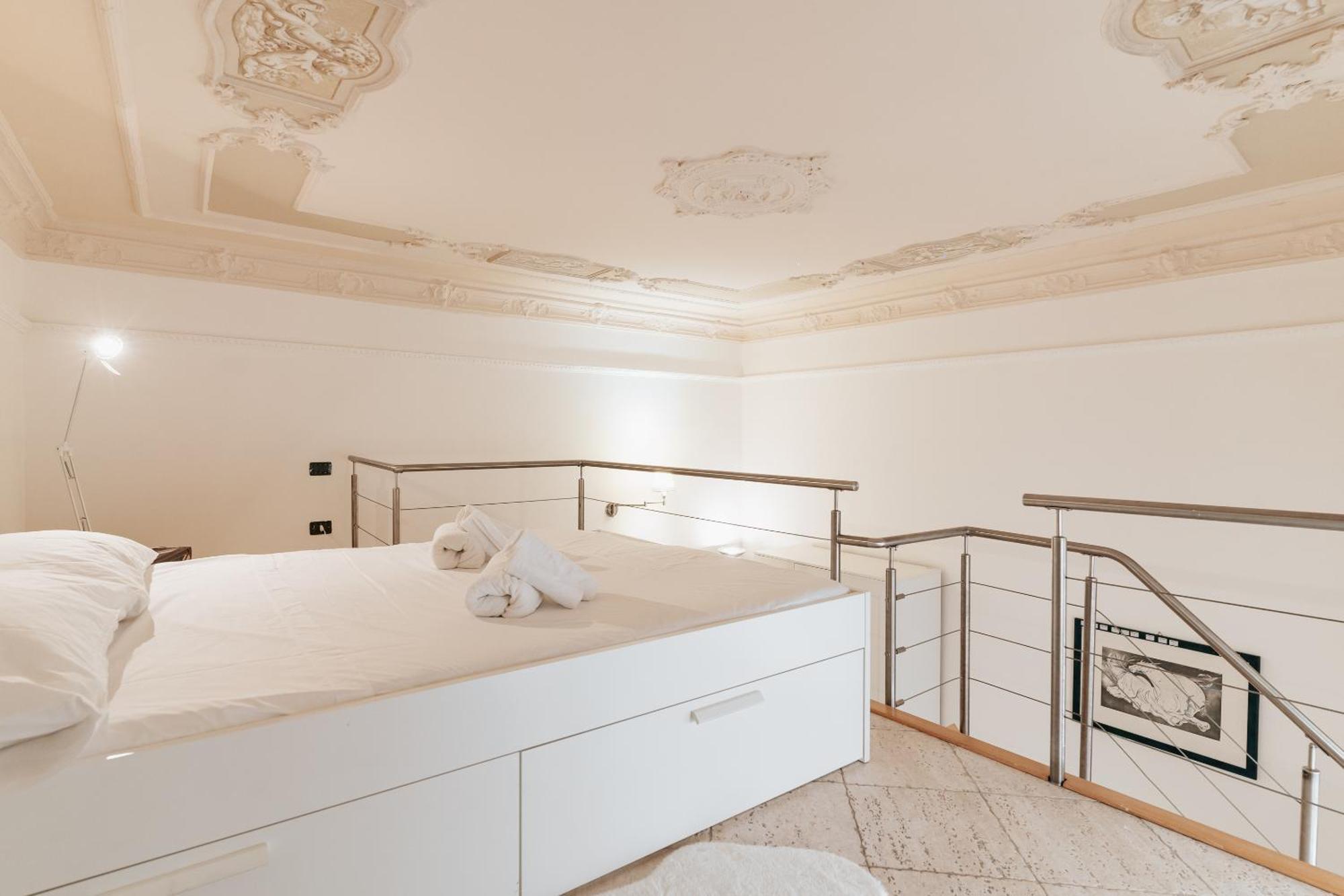 Four Luxury Art Apartment Палермо Екстериор снимка