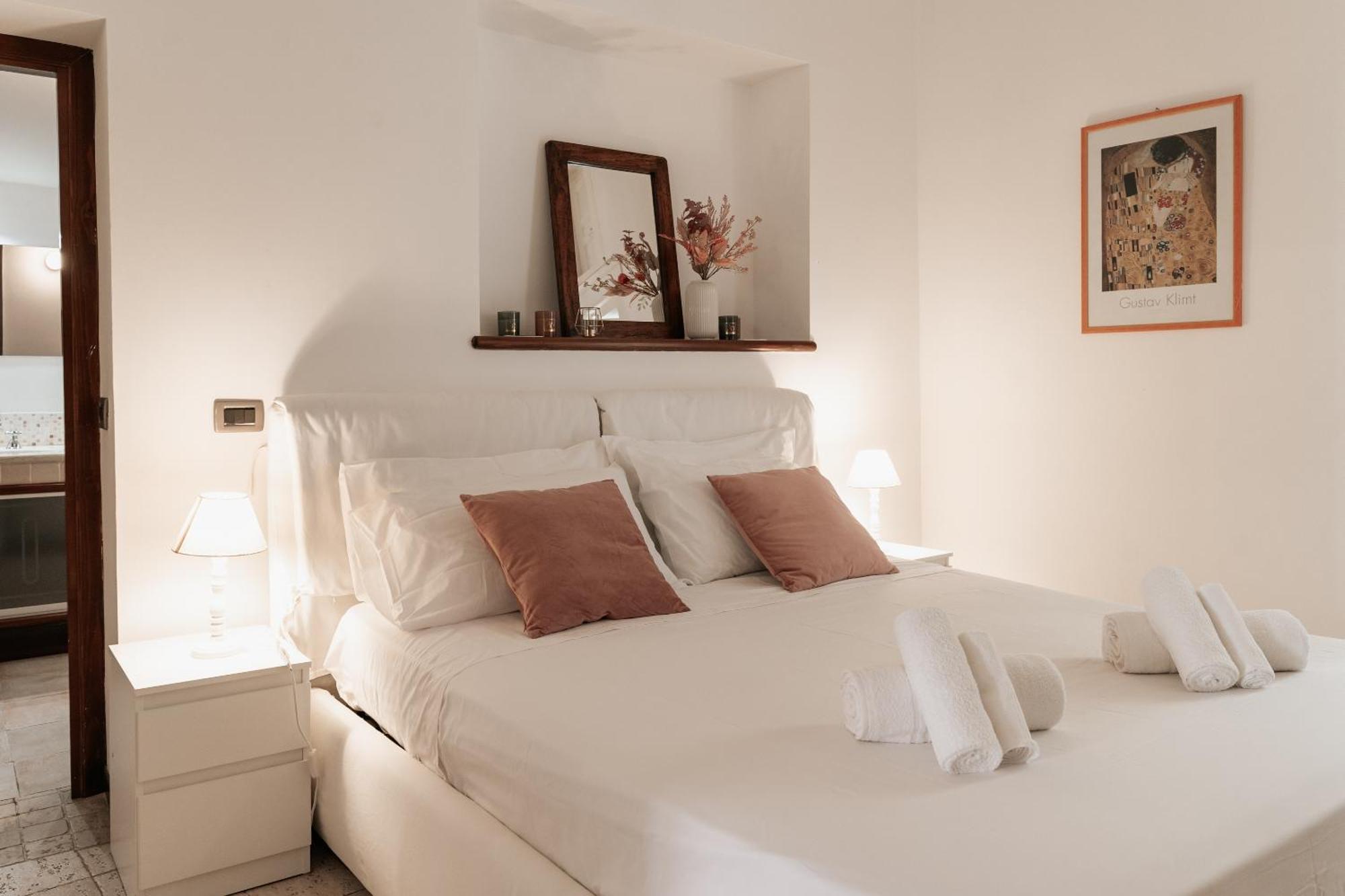 Four Luxury Art Apartment Палермо Екстериор снимка